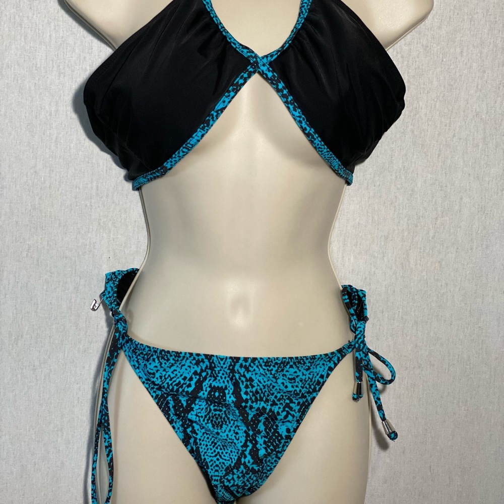 Two piece swim size large Old Navy